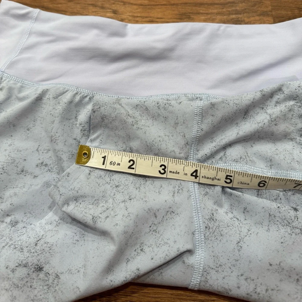 lululemon speed up mid-rise lined short 4” size 10
